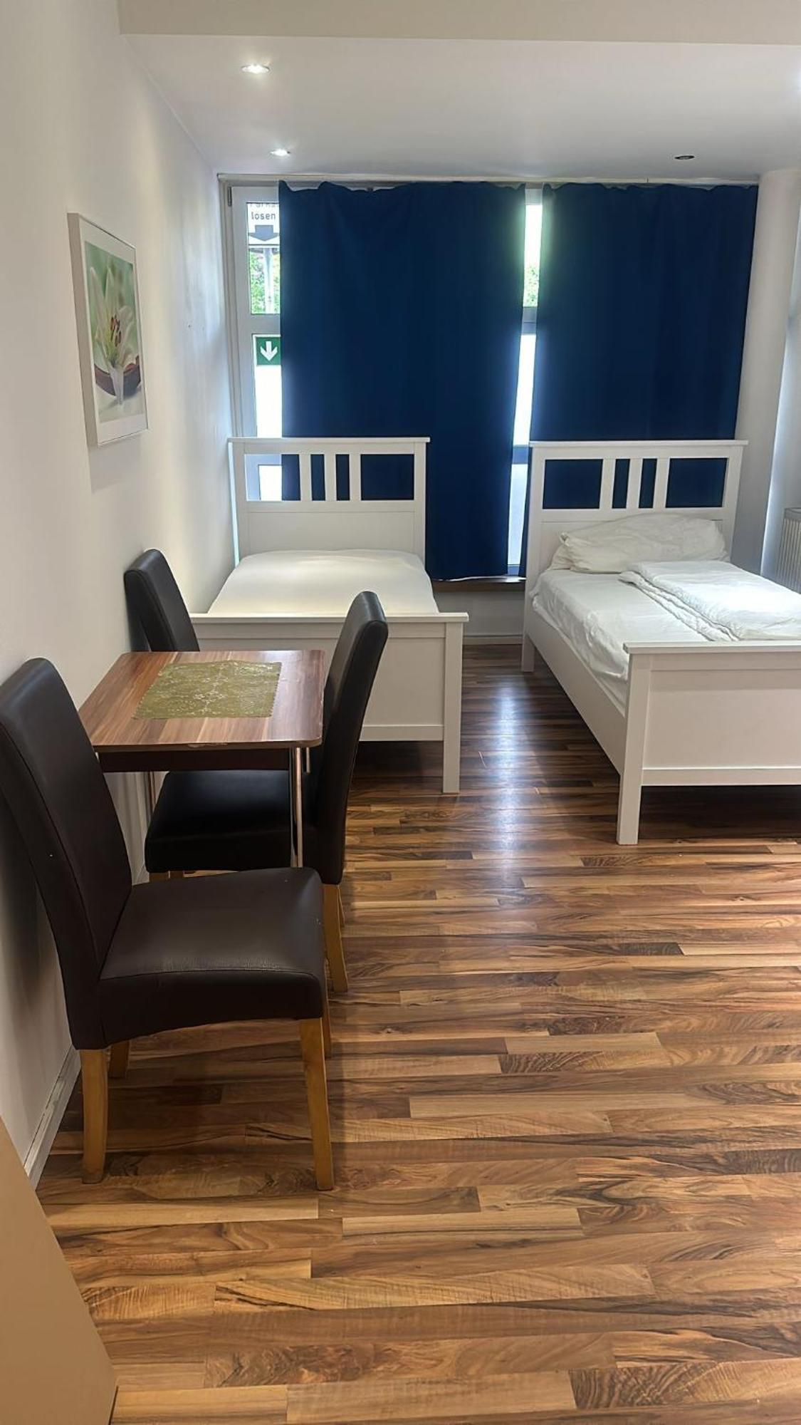 Pension Baku Fürth Esterno foto